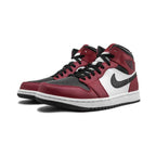 Air Jordan 1 Mid ‘Chicago Black Toe’